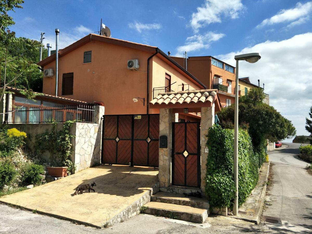 B&B Benjamas Bisacquino Exterior photo